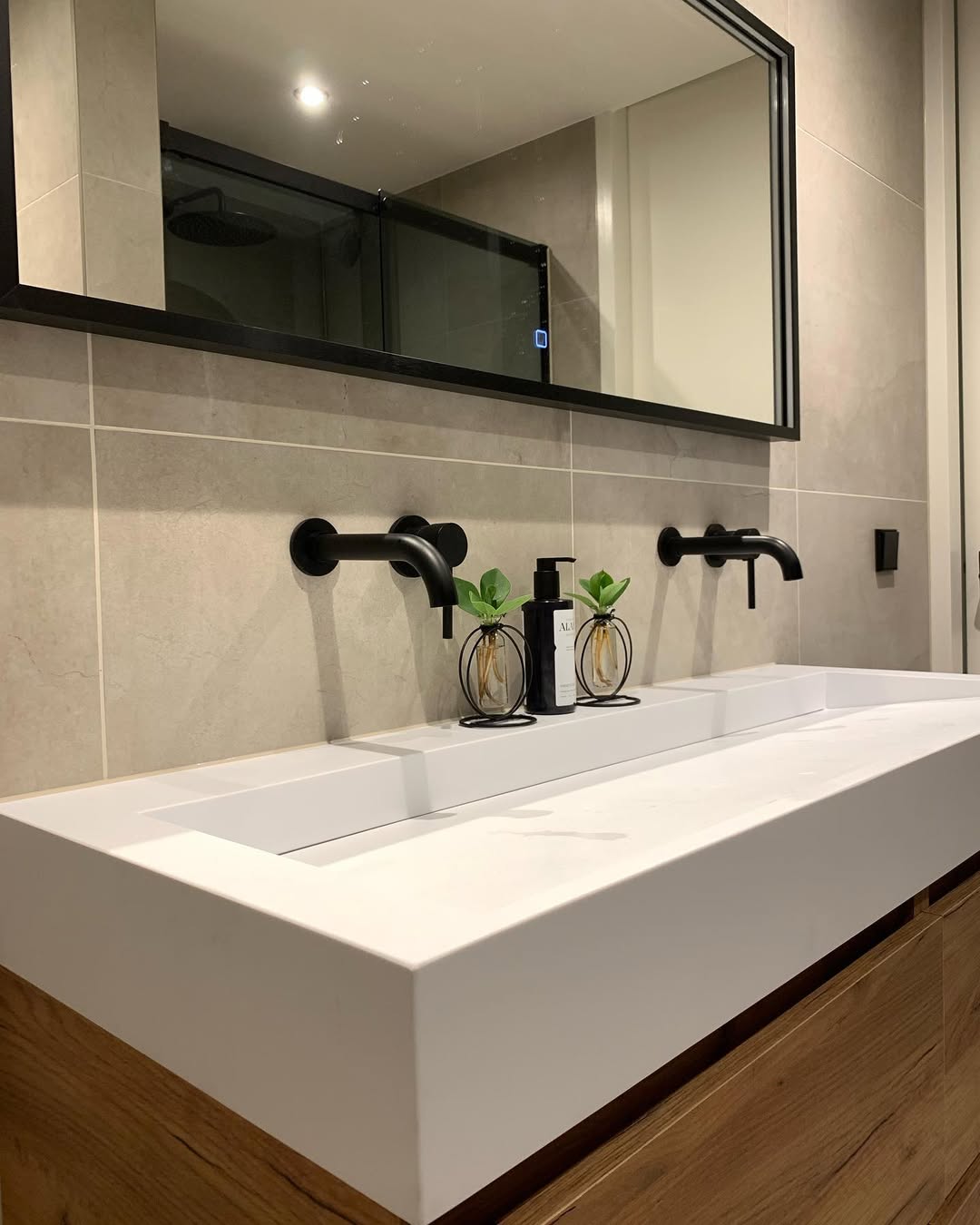 425697603_145316558676765_47564804505863504_n